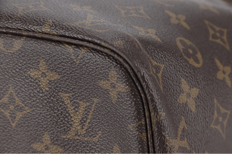 LOUIS VUITTON NEVERFULL MM MONOGRAM CANVAS WITH SMALL POUCH GOLD HARDWARE