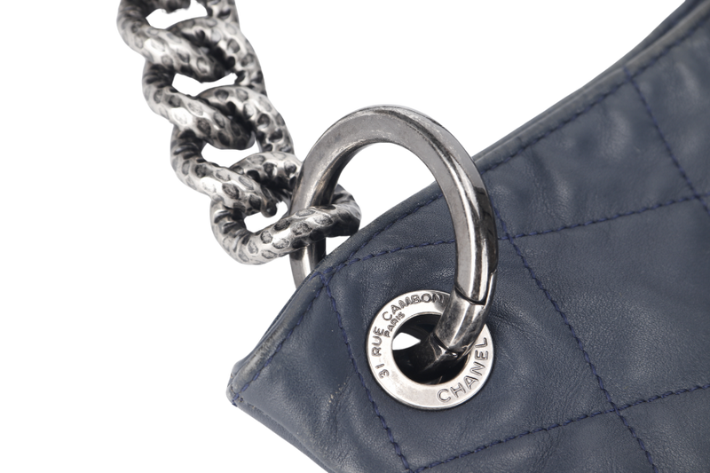 CHANEL PLEATS HOBO BAG (1673xxxx) LARGE BLUE QUILTED CALFSKIN SILVER HARDWARE NO DUST COVER