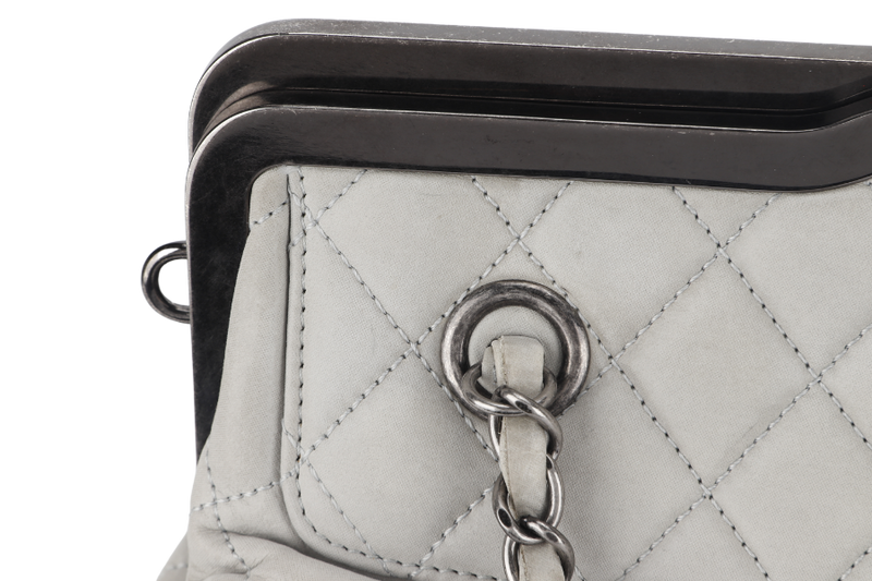 CHANEL CHIC FRAME TOTE (1484xxxx) LIGHT GREY CALFSKIN SILVER HARDWARE WITH CARD AND DUST COVER