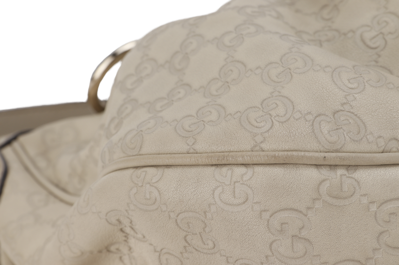 GUCCI WHITE GUCCISSIMA SUKEY SHOULDER BAG CALFSKIN LEATHER SILVER HARDWARE (232955 204991) WITH DUST COVER