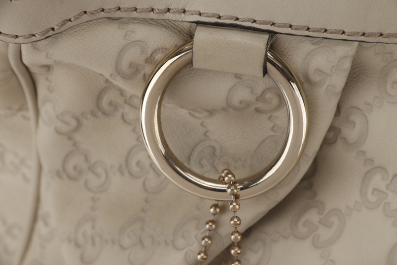 GUCCI WHITE GUCCISSIMA SUKEY SHOULDER BAG CALFSKIN LEATHER SILVER HARDWARE (232955 204991) WITH DUST COVER