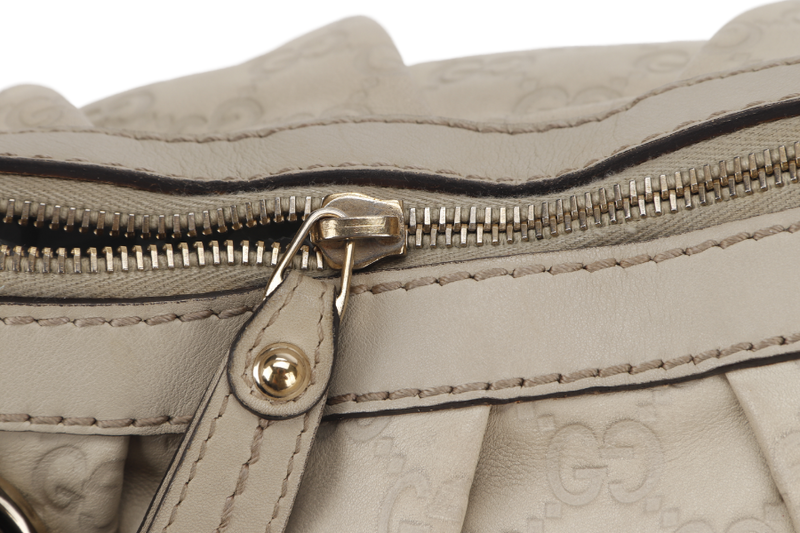 GUCCI WHITE GUCCISSIMA SUKEY SHOULDER BAG CALFSKIN LEATHER SILVER HARDWARE (232955 204991) WITH DUST COVER