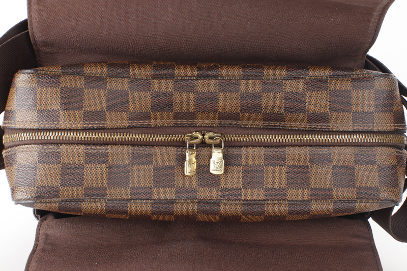 LOUIS VUITTON NAVIGLIO DAMIER EBENE CANVAS GOLD HARDWARE NO DUST COVER