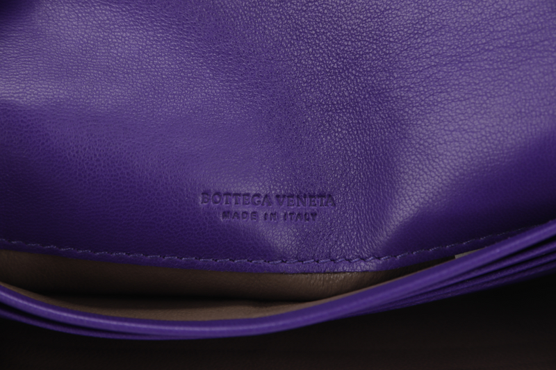 BOTTEGA VENETA INTRECCIATO PURPLE LONG ZIP WALLET (B04797185N) LEATHER WITH DUST COVER