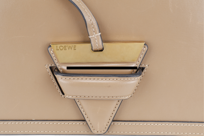 LOEWE BARCELONA MEDIUM BROWN LEATHER CALF LEATHER GOLD HARDWARE NO DUST COVER