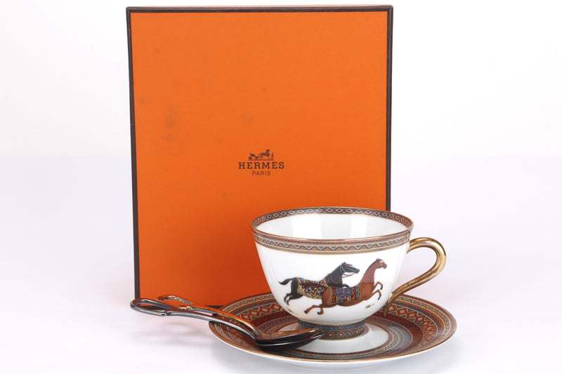 HERMES CHEVAL D'ORIENT 10CM CUP WITH SAUCER, WITH BOX
