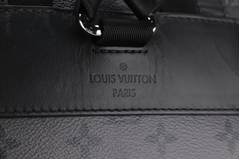 LOUIS VUITTON M45419 CHRISTOPHER MM MONOGRAM ECLIPSE REVERSE, WITH DUST COVER