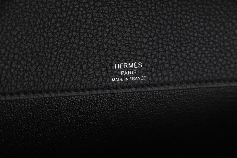 HERMES POCHETTE KELLY DEPECHES 25 (STAMP W) BLACK TOGO BLACK HARDWARE  WITH DUST COVER & BOX