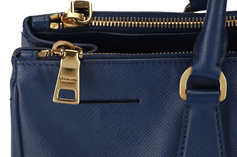 PRADA LARGE GALLERIA DOUBLE ZIP TOTE BLUE SAFFIANO LUX LEATHER GOLD HARDWARE S-N 25 WITH DUST COVER , NO CARD