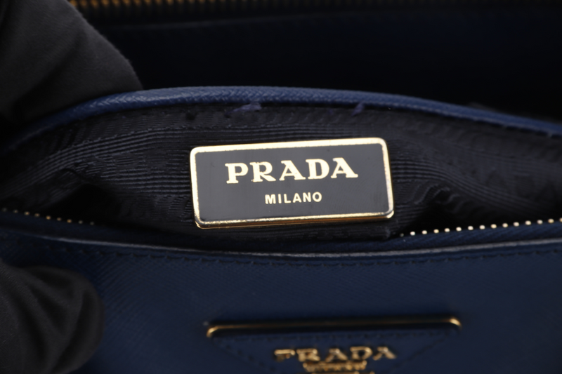 PRADA LARGE GALLERIA DOUBLE ZIP TOTE BLUE SAFFIANO LUX LEATHER GOLD HARDWARE S-N 25 WITH DUST COVER , NO CARD