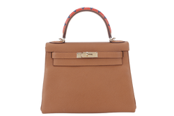 HERMES KELLY 28 HSS GALLOP STAMP D (YEAR 2020) GOLD TOGO CAPUCINES, SAPPHIRE HANDLE IN CHEVRE, SWIFT LIGHT GOLD HARDWARE WITH LOCK. KEYS, RAINCOAT AND DUST COVER