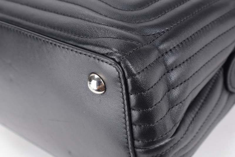 FENDI DOT COM BAG BLACK CALF LEATHER SILVER HARDWARE WITH DUST COVER