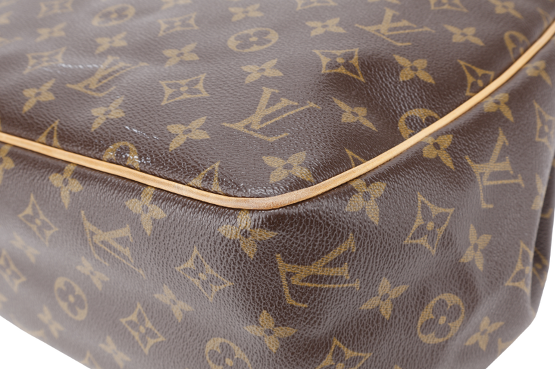 LOUIS VUITTON BATIGNOLLES VERTICAL MONOGRAM CANVAS GOLD HARDWARE WITH DUST COVER