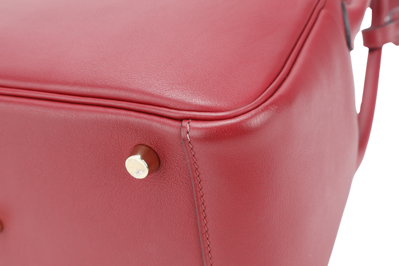 HERMES LINDY 26 ROUGE GRENAT SWIFT LEATHER GOLD HARDWARE STAMP X (YEAR 2016) WITH DUST COVER, INNER COMPARTMENT AND RAINCOAT