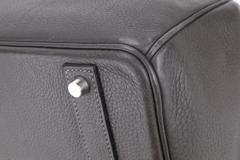 HERMES BIRKIN 40 TOGO LEATHER ETAIN SILVER HARDWARE STAMP K (YEAR 2007) WITH DUST COVER, RAINCOAT, PADLOCK AND KEYS