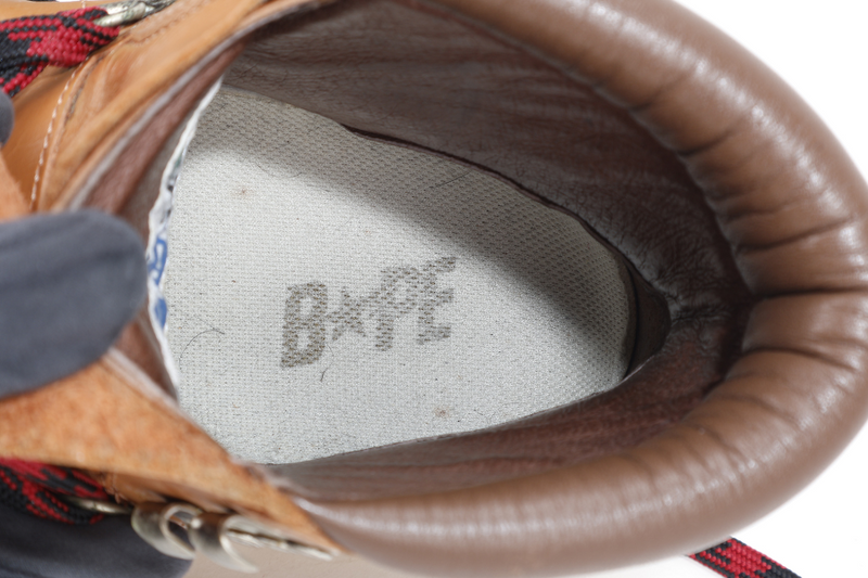 A BATHING APE MOUNTAIN LIGHT HIKING BOOTH BROWN SIZE 8 WITH BOX