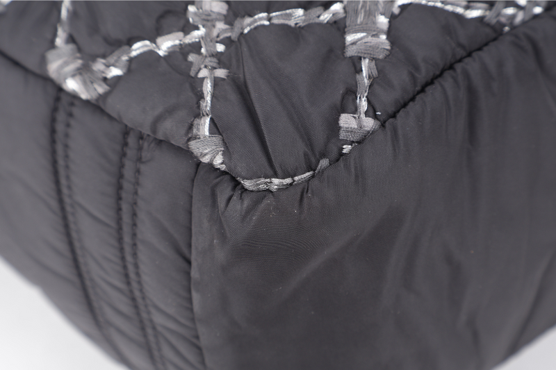 CHANEL TWEED ON STITCH BUBBLE BOWLING BAG (1519xxxx) BLACK NYLON SILVER HARDWARE NO DUST COVER