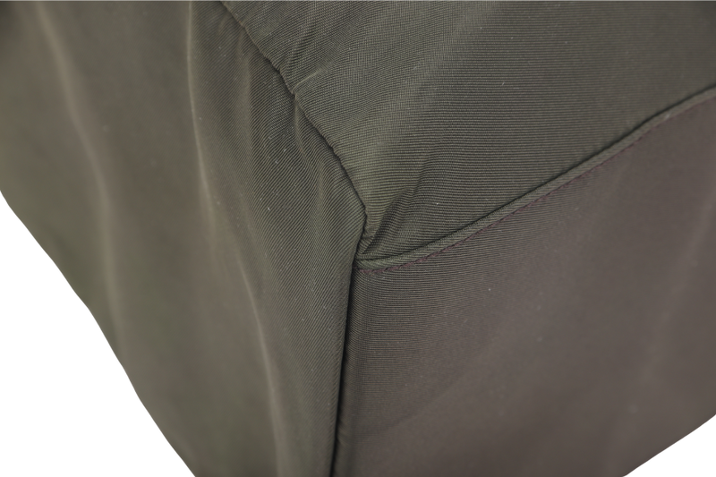 PRADA B3864 TESSUTO CITY NYLON GREEN TOTE BAG WITH CARD NO DUST COVER