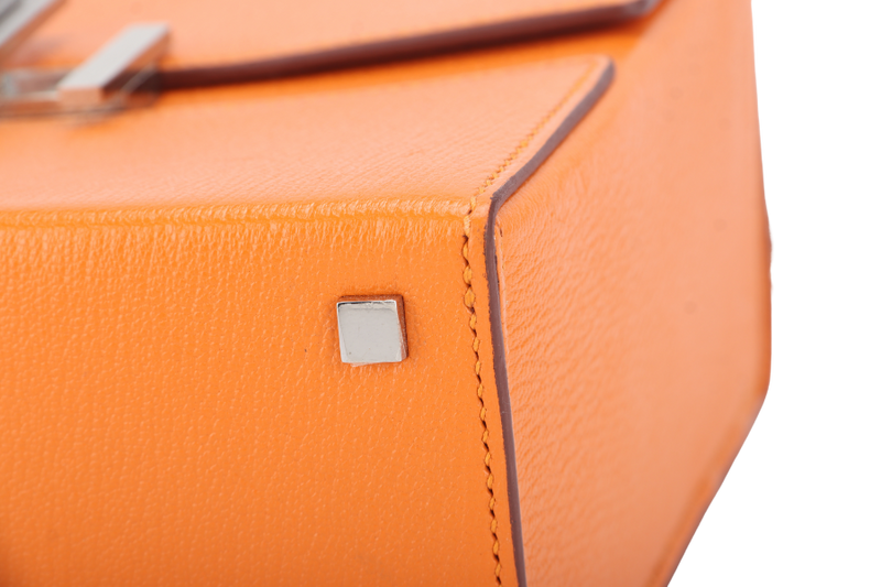 HERMES CINHETIC APRICOT COLOR CHEVRE LEATHER SILVER HARDWARE STAMP C (YEAR 2018) WITH DUST COVER