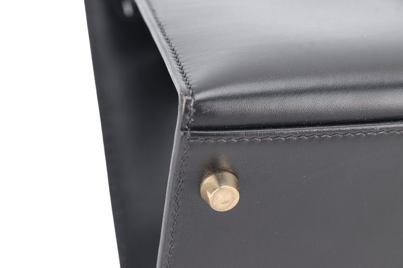 HERMES KELLY 32 SELLIER STAMP E (YEAR 2001) BLACK BOX LEATHER GOLD HARDWARE WITH KEYS, STRAPS AND DUST COVER (NO LOCK)