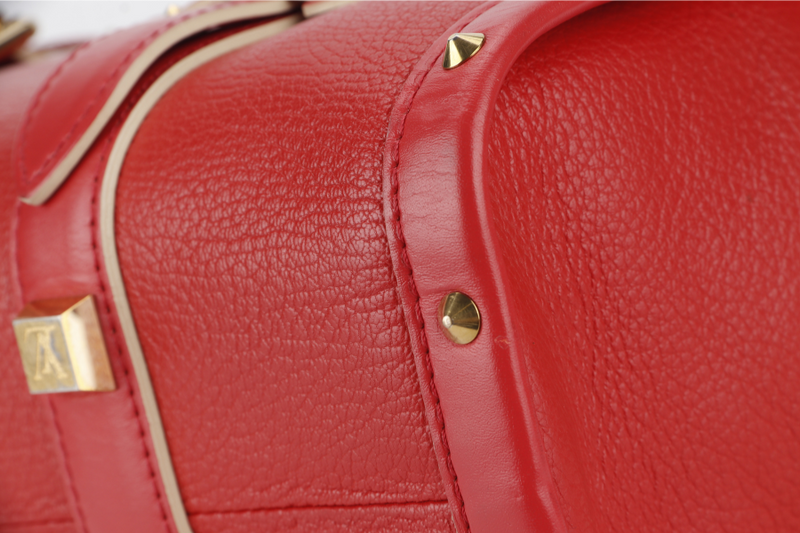 LOUIS VUITTON SUHALI L'EPANOUI GM GERANIUM RED LEATHER GOLD HARDWARE