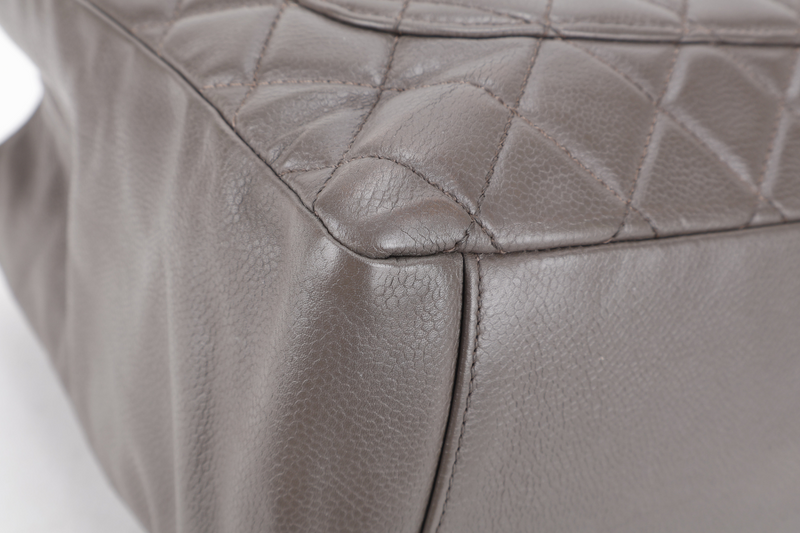 CHANEL GRAND SHOPPING TOTE (1503xxxx) GREY CAVIAR LEATHER SILVER HARDWARE WITH CARD NO DUST COVER