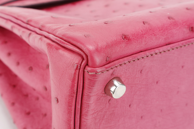 HERMES KELLY 32 RETOURNE FUCHSIA OSTRICH PHW STAMP I (YEAR 2005) WITH STRAPS AND DUST COVER