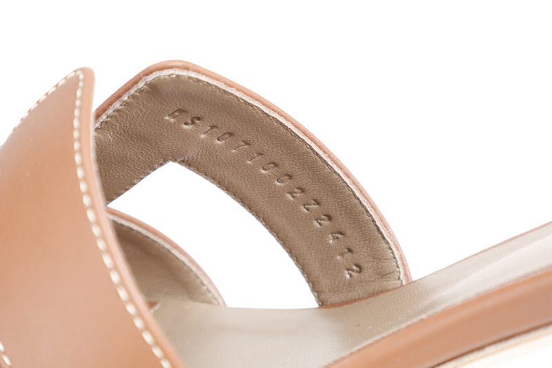HERMES OASIS SANDAL SIZE 38.5 GOLD COLOR WITH DUST COVER AND BOX