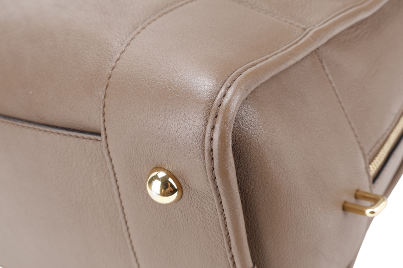 LOEWE AMAZONIA LARGE BROWN SMOOTH CALF LEATHER WITH KEYS AND LOCK