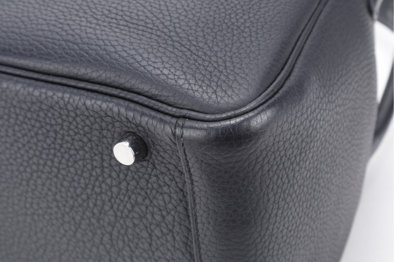 HERMES LINDY 30 BLACK CLEMENCE LEATHER PALLADIUM HARDWARE [STAMP X ( YEAR 2016)] WITH DUST COVER
