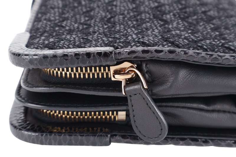 BOTTEGA VENETA CLUTCH WITH SNAKESKIN TRIMMING BLACK INTRECCIATO WOVEN RAFFIA GOLD HARDWARE WITH DUST COVER