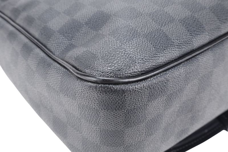 LOUIS VUITTON N58033 DANIEL MESSENGER BAG GM DAMIER GRAPHITE CANVAS SILVER HARDWARE NO DUST COVER