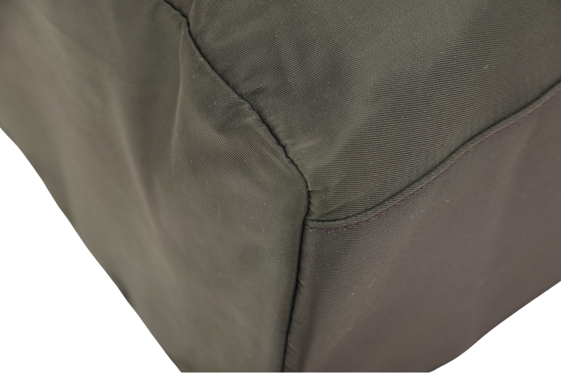 PRADA B3864 TESSUTO CITY NYLON GREEN TOTE BAG WITH CARD NO DUST COVER