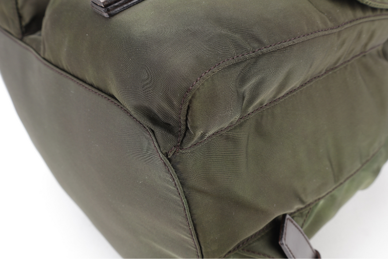 PRADA B2811 GREEN VELA NYLON BACKPACK WITH SILVER HARDWARE WITH CARD NO DUST COVER
