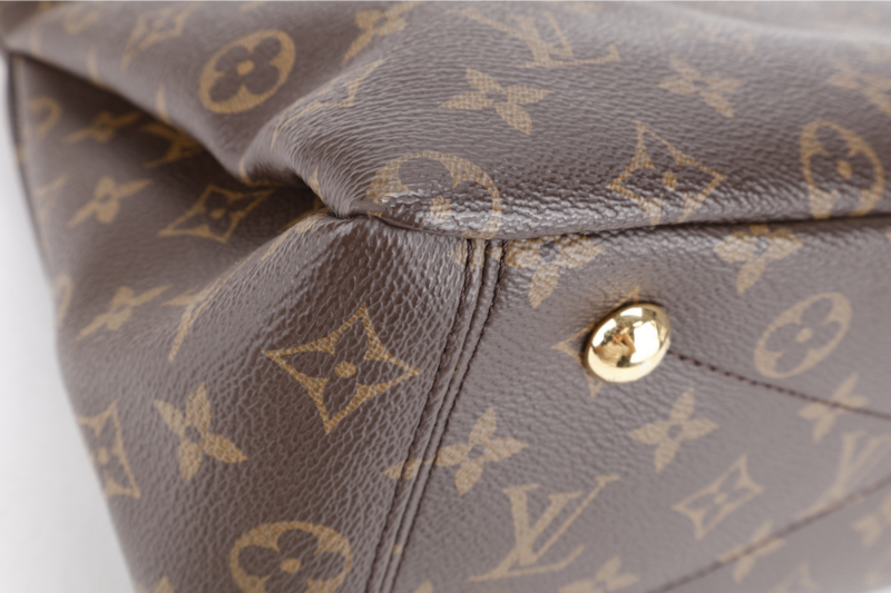 LOUIS VUITTON PALLAS MM MONOGRAM CERISE INTERIOR CANVAS GOLD HARDWARE WITH STRAPS AND DUST COVER