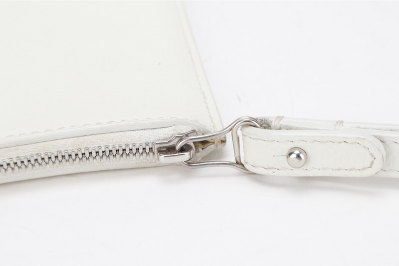 BALENCIAGA WHITE MEDIUM CLUTCH LEATHER SILVER HARDWARE WITH DUST COVER