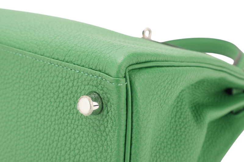 HERMES KELLY 25 STAMP Y (YEAR 2020) BAMBOO TOGO LEATHER SILVER HARDWARE WITH STRAPS, KEYS, LOCK AND DUST COVER