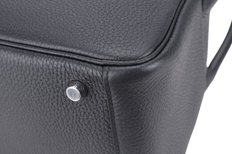HERMES LINDY 26 BLACK CLEMENCE LEATHER SILVER HARDWARE STAMP Z (YEAR 2021) WITH DUST COVER, BOX AND FELT COVER