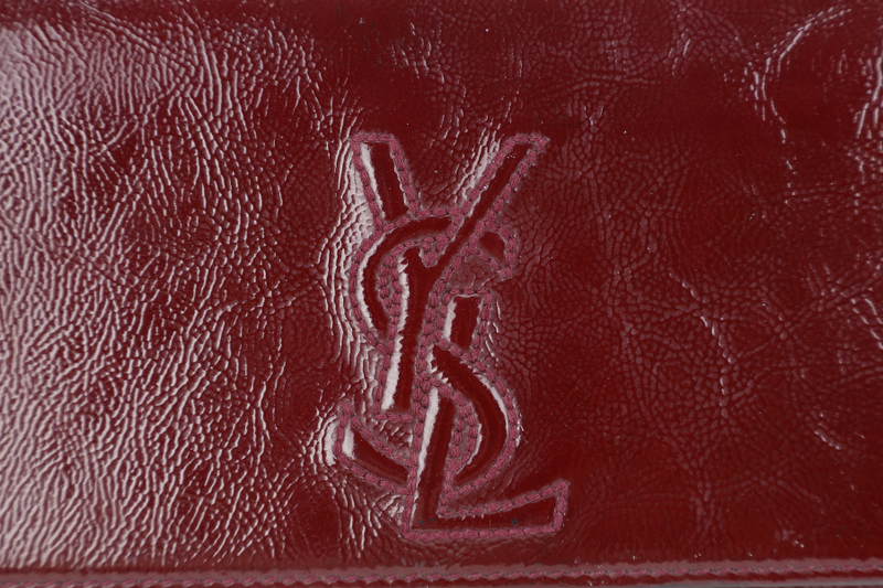 YSL BELLE DE JOUR BURGUNDY CRACKING PATENT CLUTCH NO DUST COVER