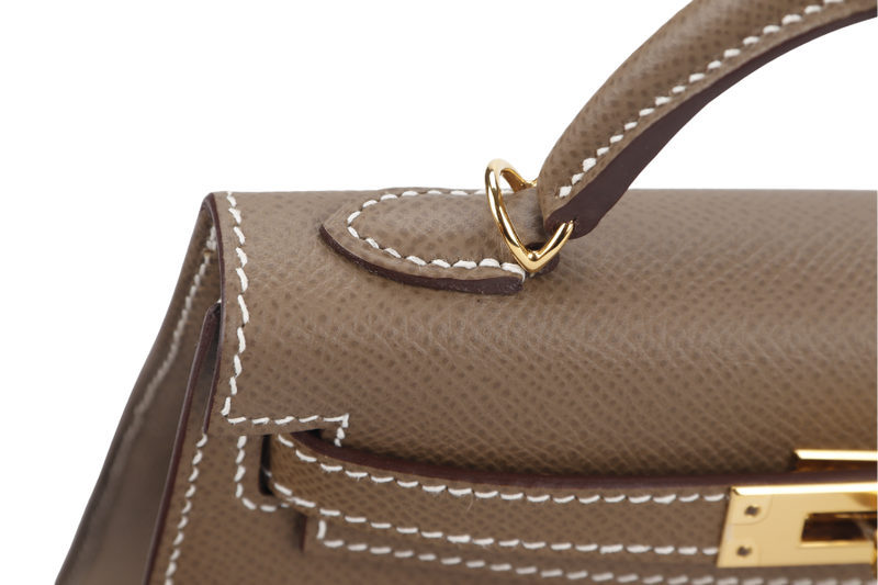 HERMES KELLY 20 ETOUPE COLOR EPSOM LEATHER WITH GOLD HARDWARE STAMP Z (2021) WITH LOCK&KEYS, STRAPS AND DUST COVER