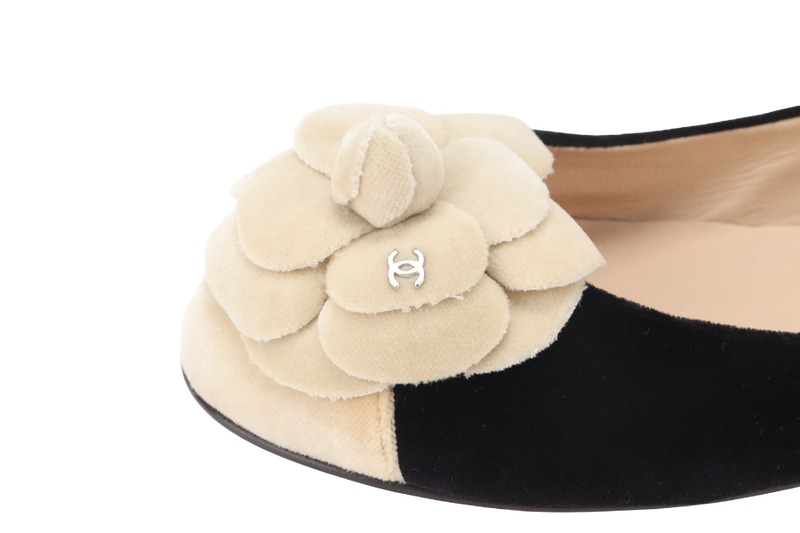 CHANEL BALLERINA FLATS BLACK VELVET SIZE 37C WITH DUST COVER