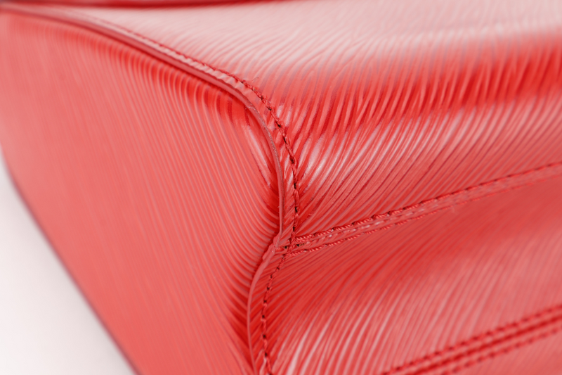 LOUIS VUITTON M50523 TWIST MM RED MEDIUM EPI LEATHER SILVER HARDWARE WITH DUST COVER