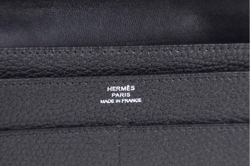 HERMES DOGON DUO WALLET STAMP O SQUARE (YEAR 2011) NOIR TOGO LEATHER SILVER HARDWARE WITH BOX