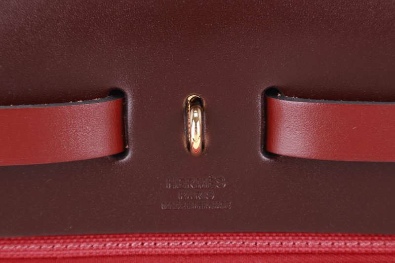 HERMES HERBAG 31 ROUGE CANVAS GOLD HARDWARE STAMP B (YEAR 2023) WITH LOCK &amp; KEYS AND DUST COVER