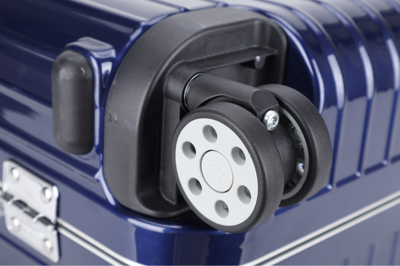 RIMOWA CABIN 19_ LUGGAGE IN A ALUMINIUM NIGHT BLUE SILVER HARDWARE