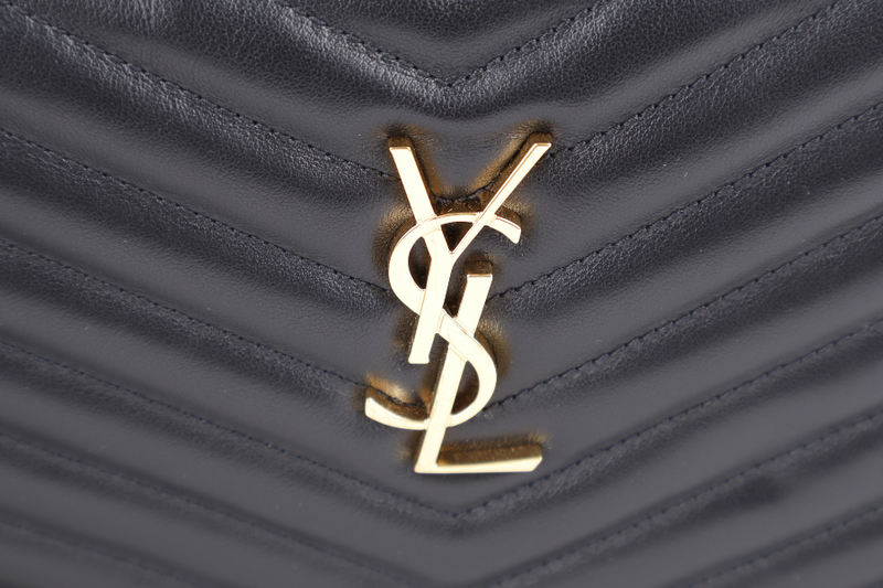 YVES SAINT LAURENT (YSL) CASSANDRA CLUTCH BLACK CHEVRON WITH STRAPS AND DUST COVER