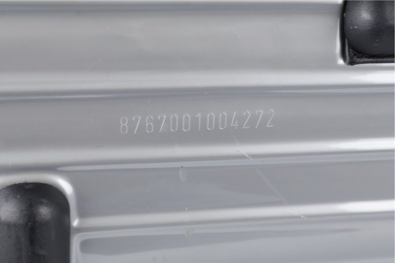 RIMOWA CHECK IN LUGGAGE 29_ GREY POLYCARBONATE BLACK HARDWARE