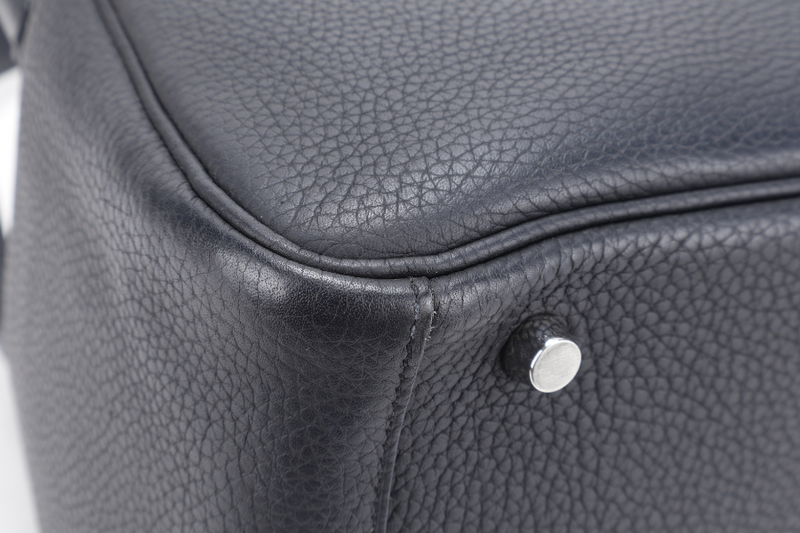 HERMES LINDY 30 BLACK CLEMENCE LEATHER PALLADIUM HARDWARE [STAMP X ( YEAR 2016)] WITH DUST COVER