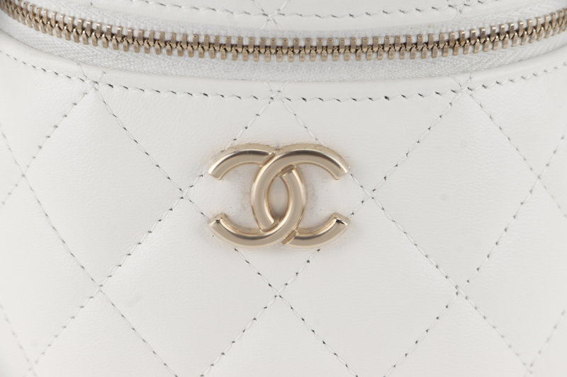 CHANEL 22S VANITY SMALL TOP HANDLE WHITE LAMBSKIN GOLD HARDWARE (3203xxxx) WITH CARD, DUST COVER AND BOX