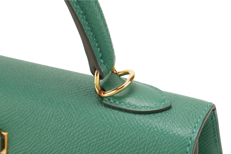HERMES KELLY 25 SELLIER STAMP A (YEAR 2017) VERT VERTIGO EPSOM LEATHER GOLD HARDWARE WITH STRAP, KEYS, LOCK AND DUST COVER